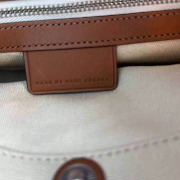 ❤️🤍💙MARC BY MARC JACOBS❤️🤍💙Small Stripes Tote in Ecru & Breton Red/NWT - Picture 3 of 12